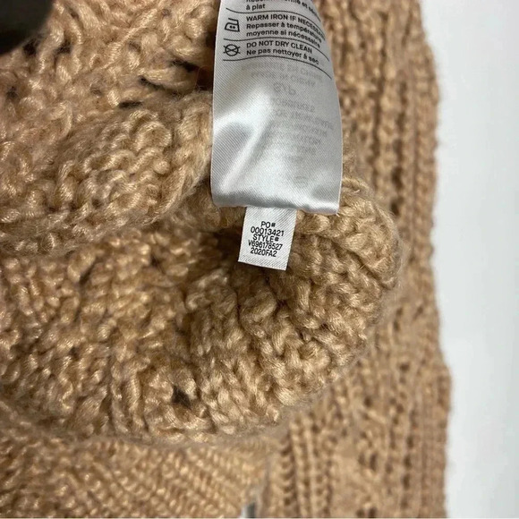 Vince Sweaters Variegated Cable Wool & Mohair-Blend Sweater In Sawdust Size Sm - Picture 4 of 10